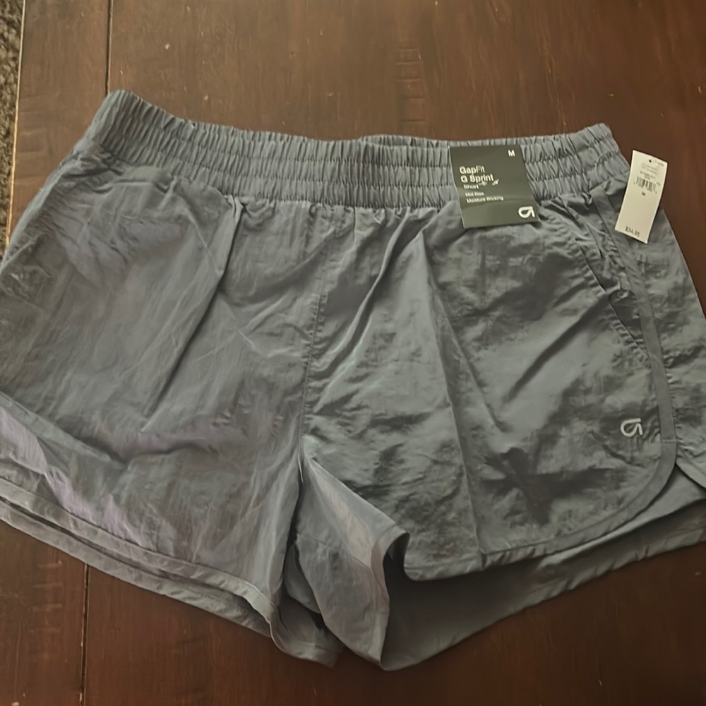 NWT Gap shorts size medium